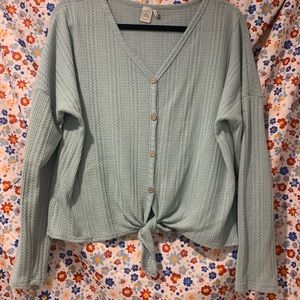 Sea foam green knitted long sleeve